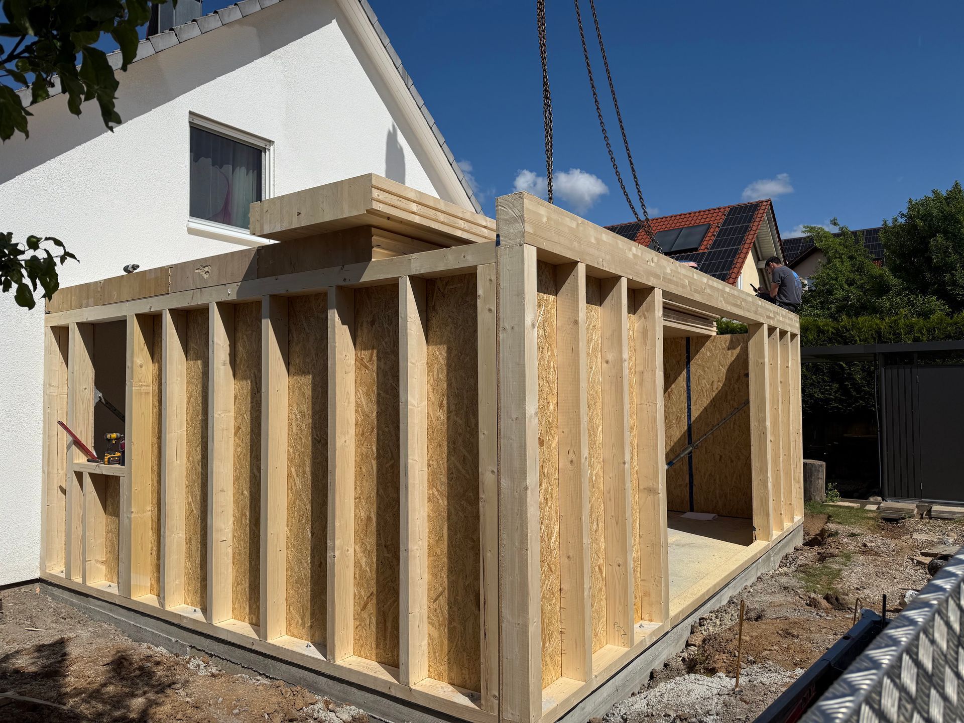 Anbau-Konstruktion aus Holz