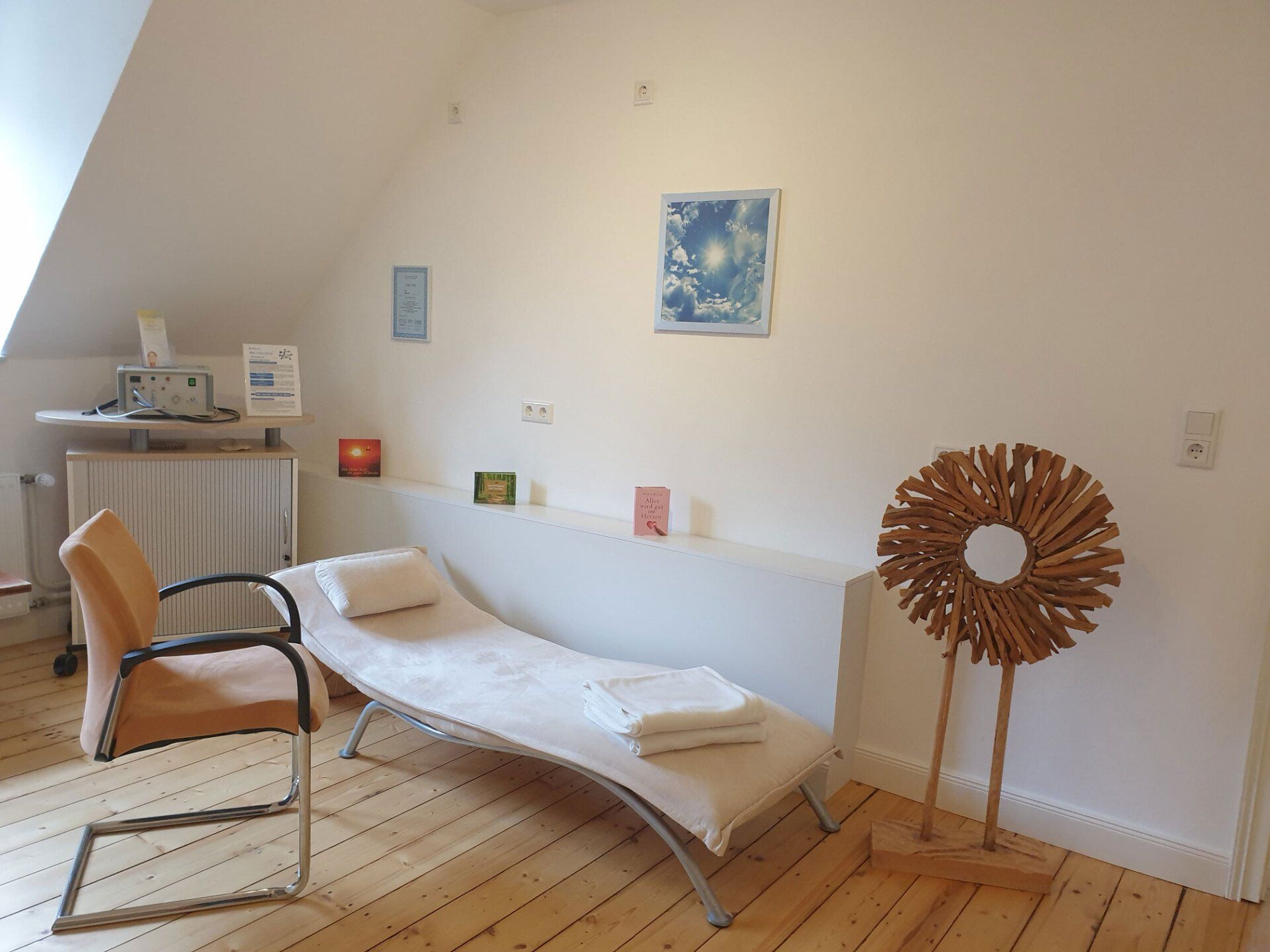 Lassen Sie sich über Hypnose beraten bei Ängsten, Schlafstörungen, Schmerzen, Rauchentwöhnung, Gewichtsreduktion Hypnose bei Ängsten, Schmerzen, Schlafstörungen, Rauchentwöhnung, Abnehmen