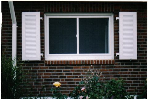 damit Sie ruhig schlafen können ! Siegel Fliegenfenstersysteme für Klappläden !