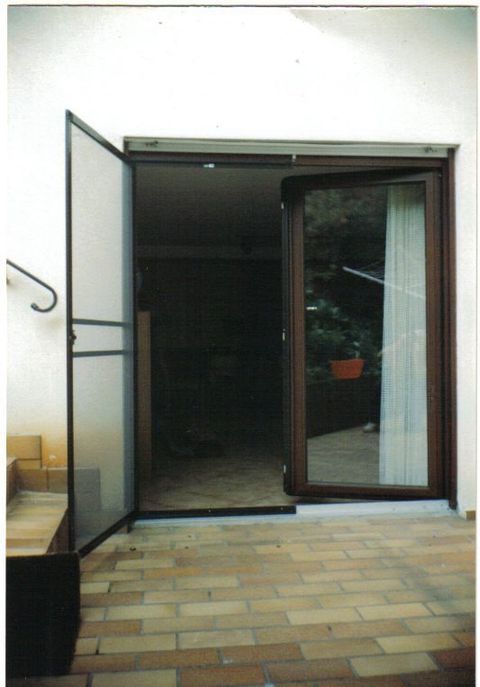 aber nur 1 Teil ausgestattet! Siegel Fliegengittertüren - 2 flügel Tür