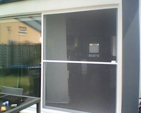 1 flügel Schiebetür im geschlossenen Zustand