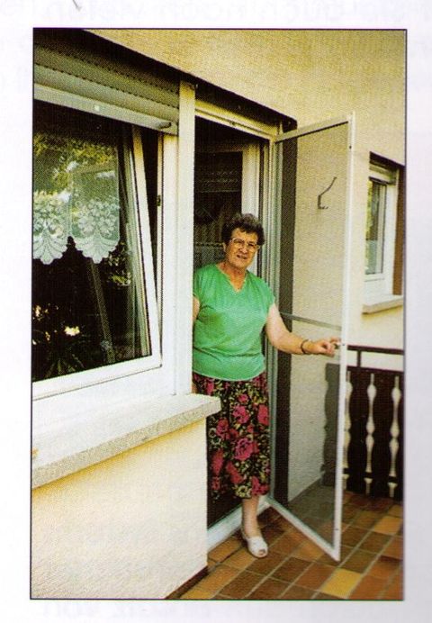 Siegel Fliegengittertür nach außen öffnend ! Siegel Fliegengittertür nach außen öffnend !