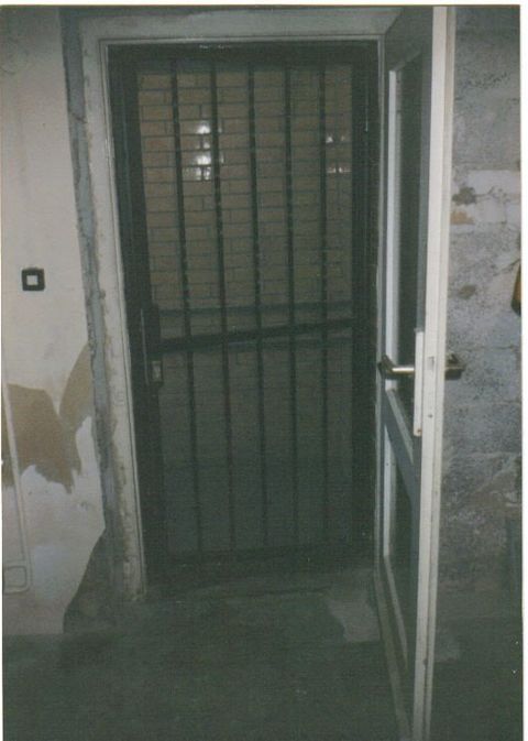 1 Fliegengittertür-1 Sicherheitsgittertür-1 Normale Tür zusammen funktion 3 Türen in Harmonie eingesetzt !