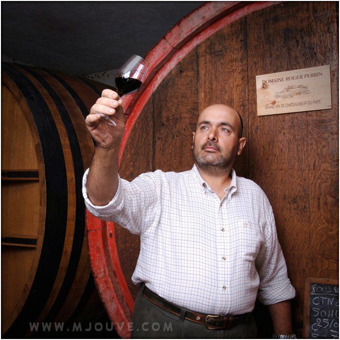 photographe professionnel realise  des portrait corporate pour votre communication chateauneuf du pape