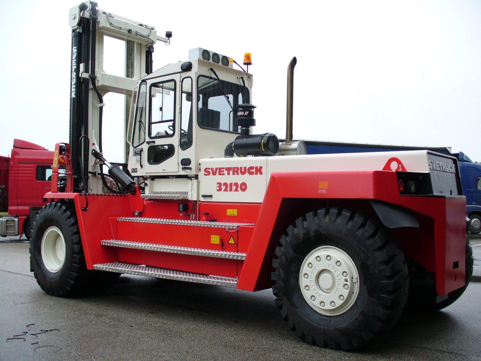 CHARIOT SVETRUCK 32T NEUF DISPO USINE