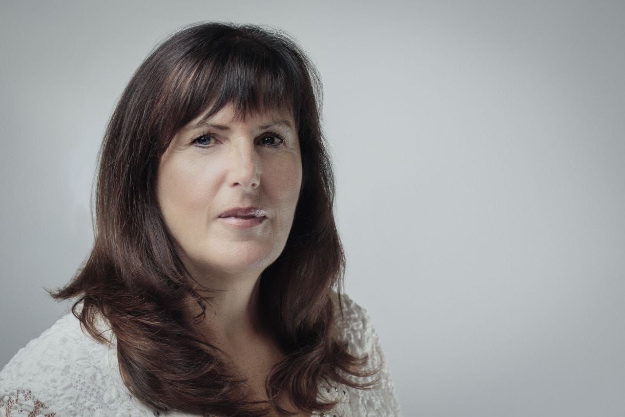 Ingrid Embacher, Energiewandlerin