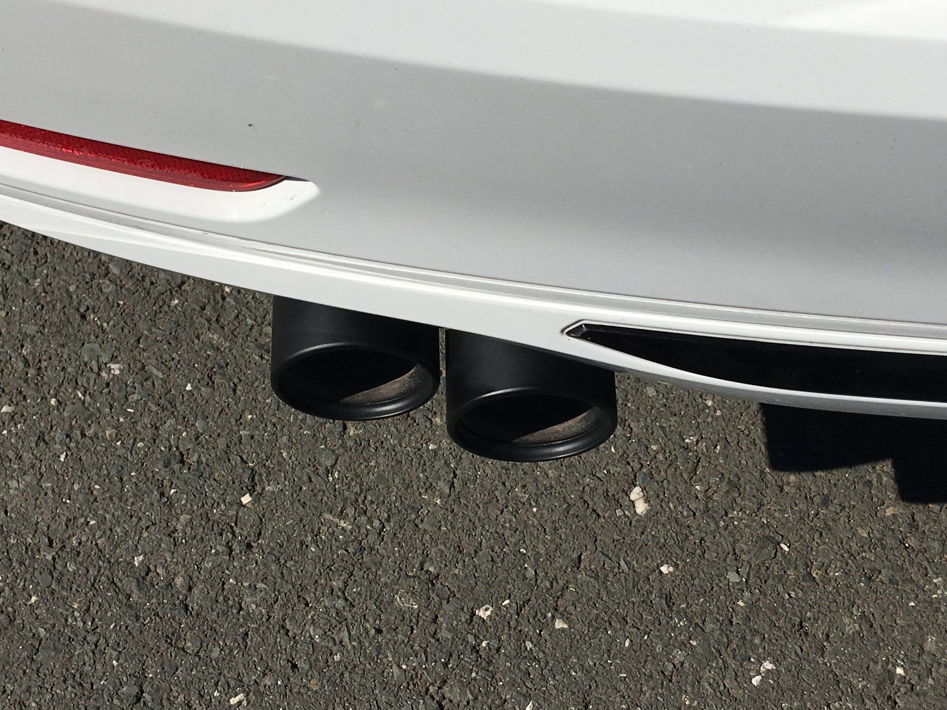 Endrohrblende BMW 330d