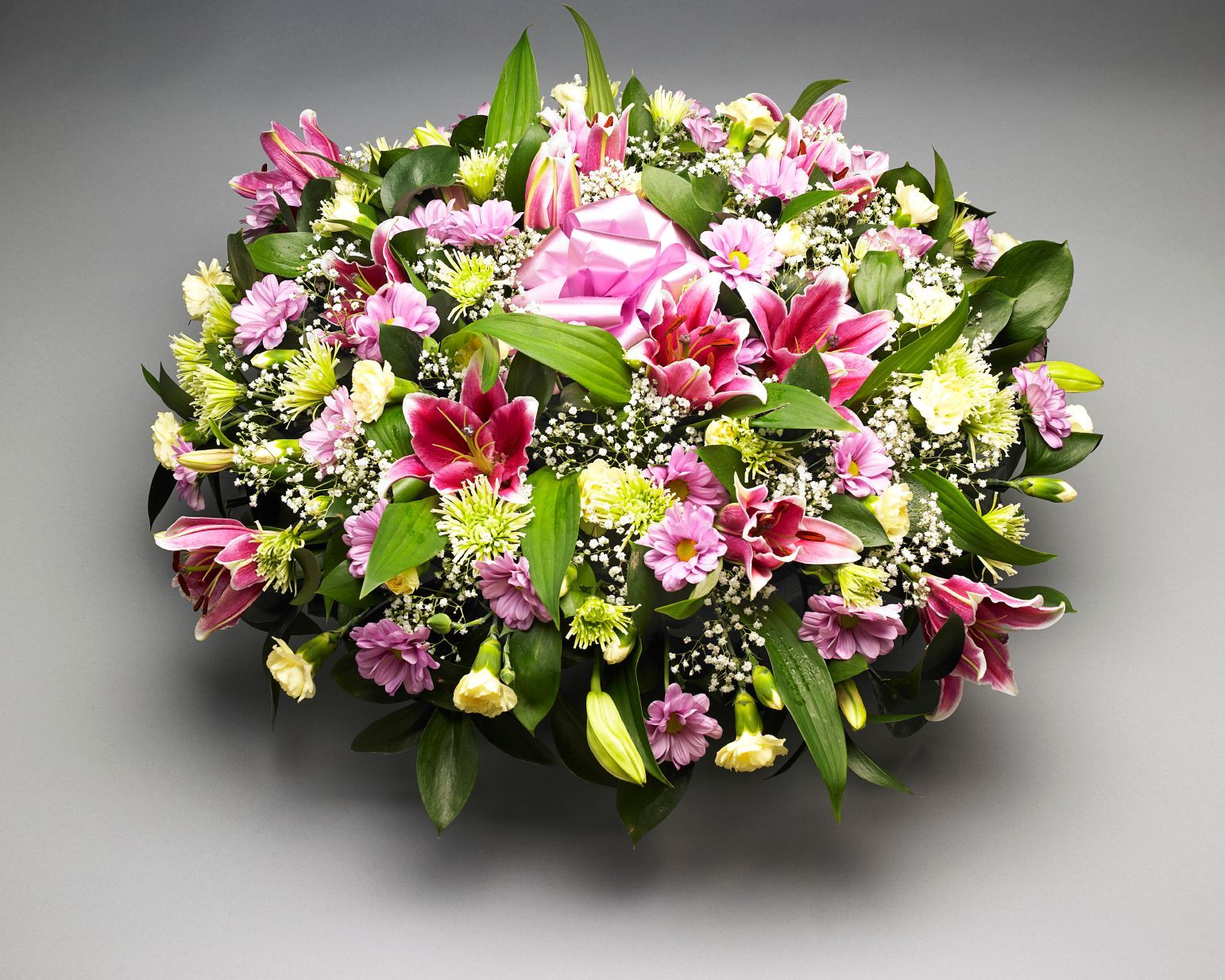 Lassen Sie sich von den Werkstücken unserer Floristinnen begeistern Lassen Sie sich von den Werkstücken unserer Floristinnen begeistern