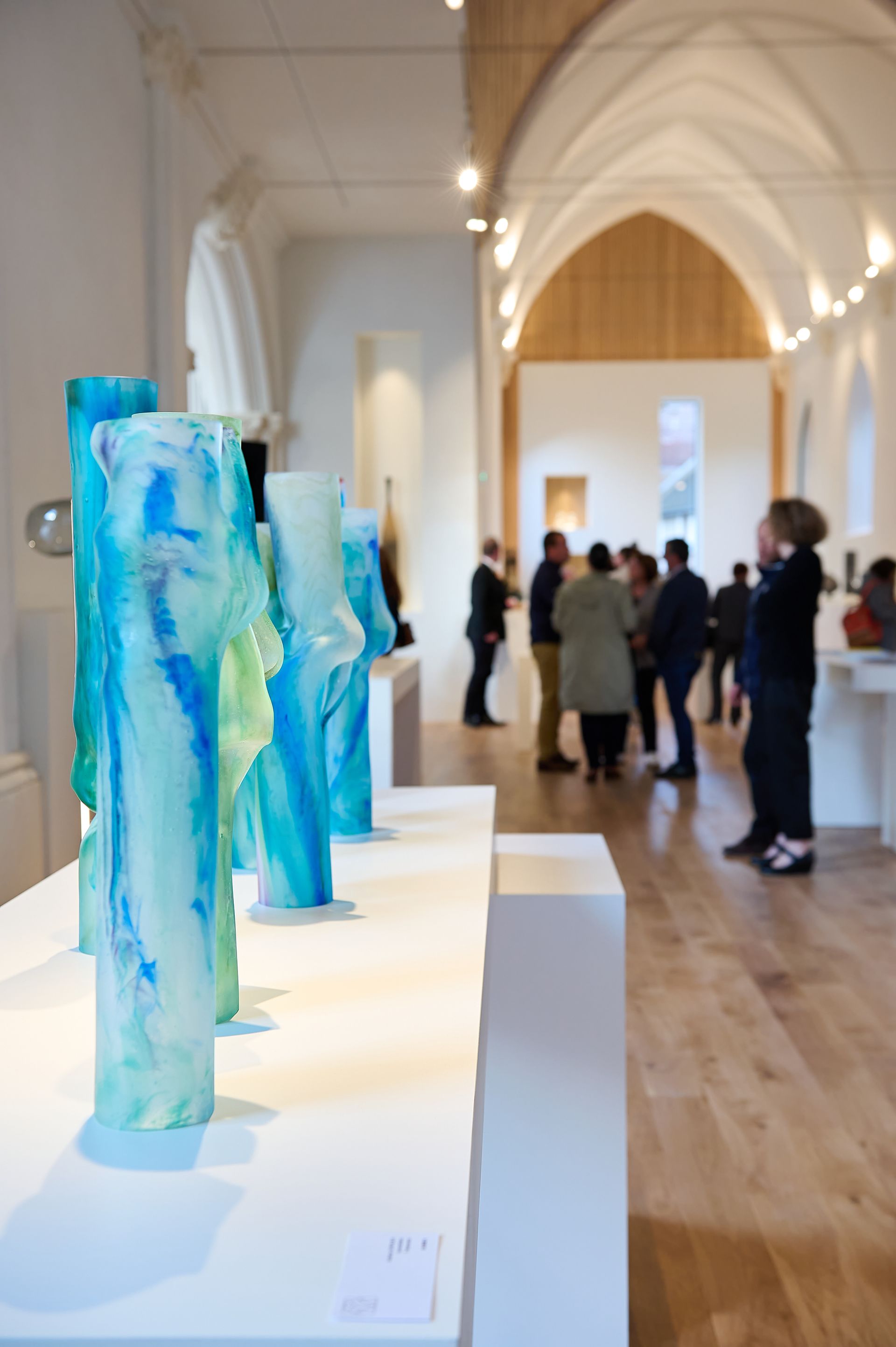 Oeuvre de juliette Leperlier lors d'un vernissage au carré saint cyr