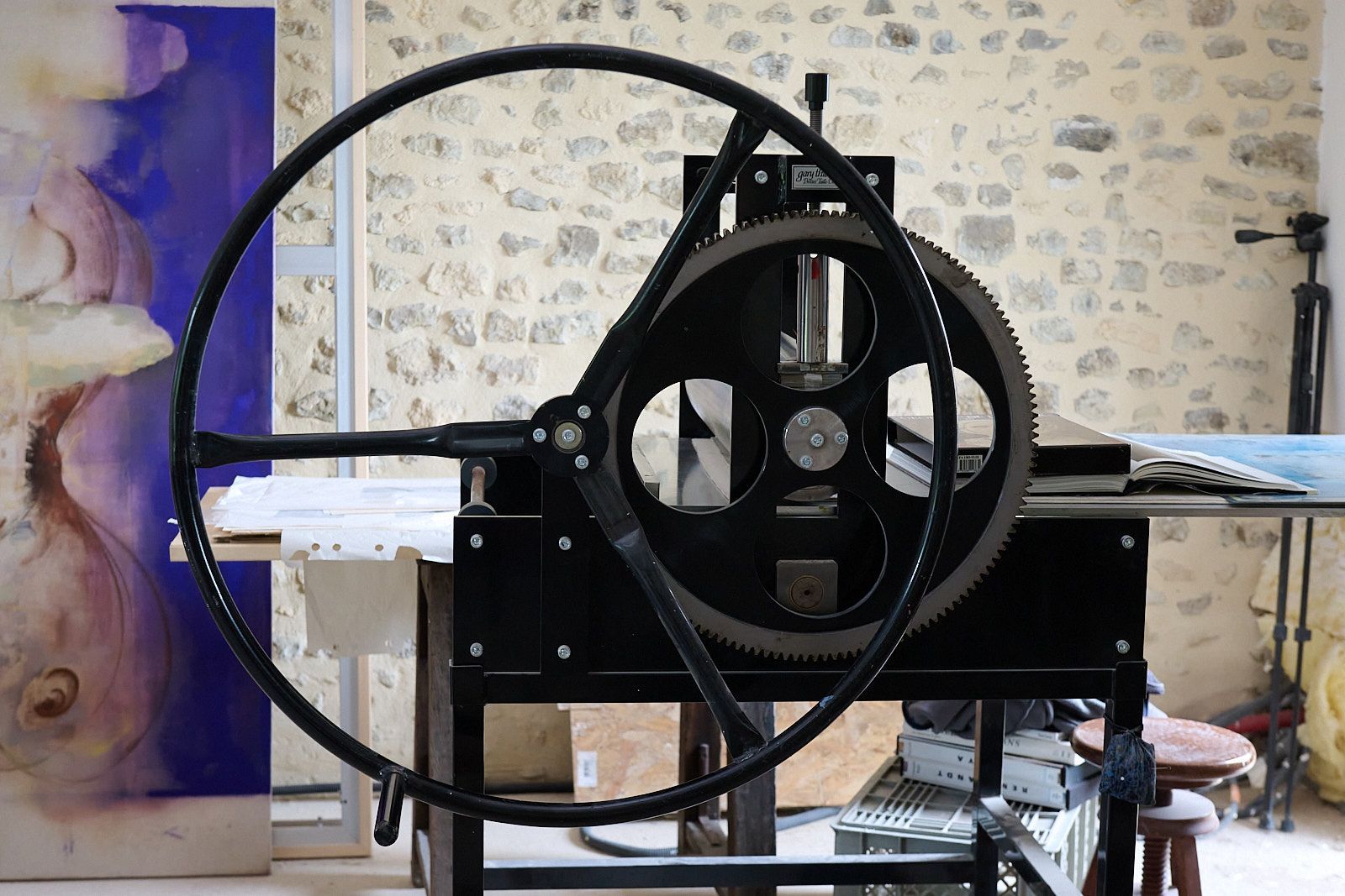 Presse dans un atelier de gravure