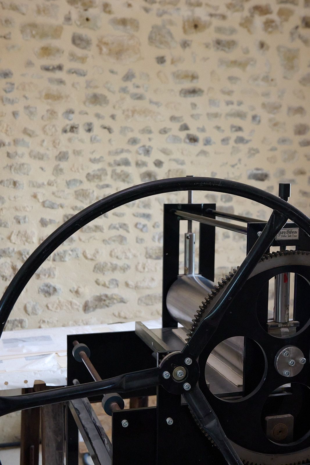 Presse dans un atelier de gravure