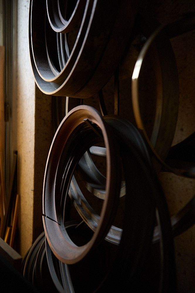 Divers outil dans une lumière rasante