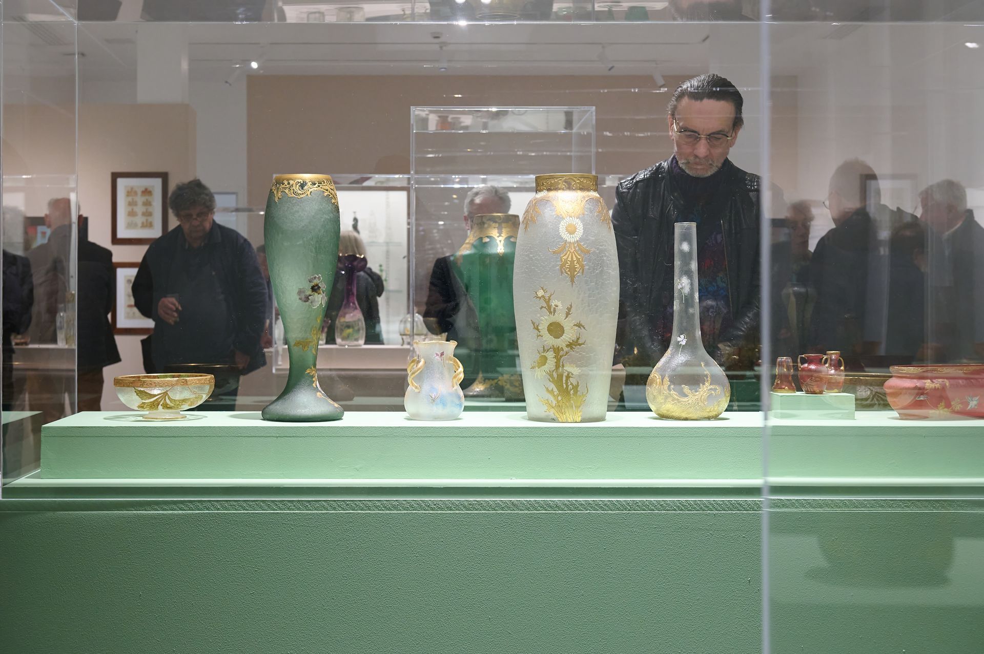 Divers vases et vaisselle de la manufacture Legras exposées au musée du Verre François
Décorchemont à Conches