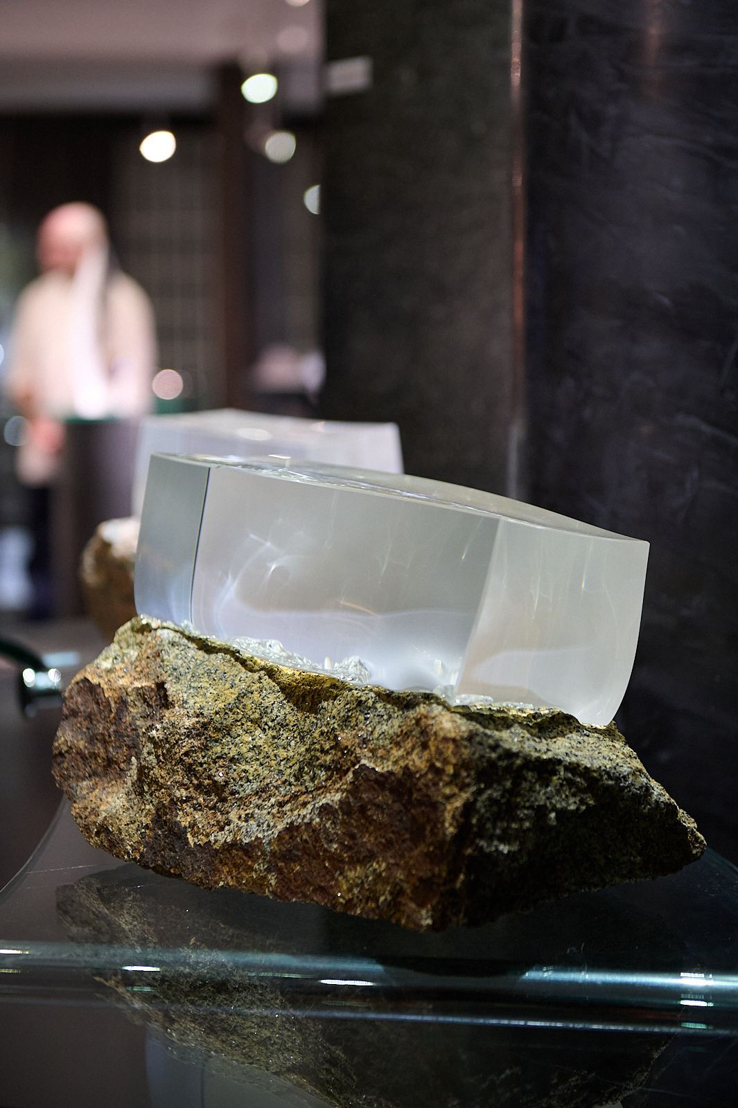 Oeuvre de Vladimir Zbynovsky à la Galerie de verre de Biot lors de l'exposition UNFOCUS