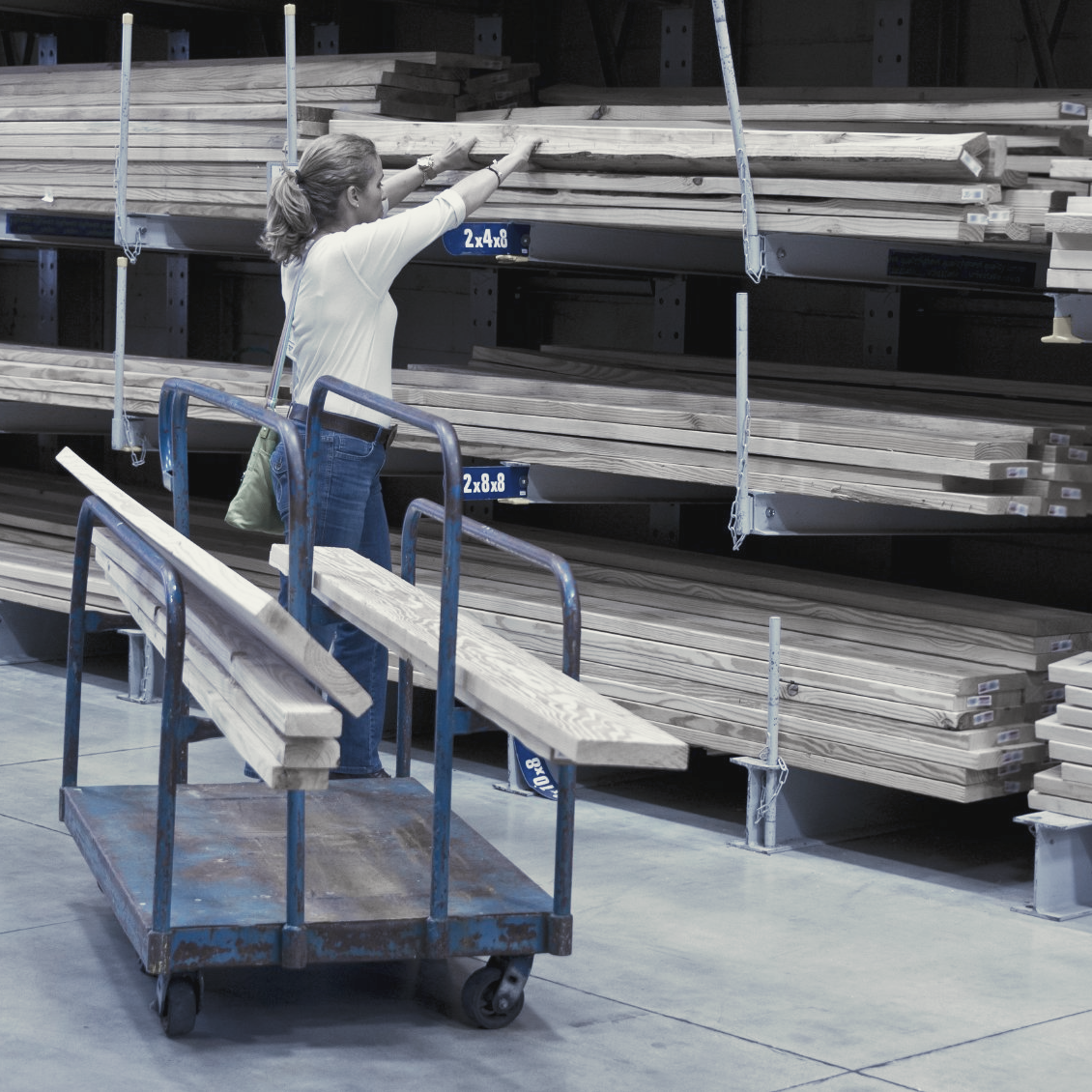 Baumarkt-Ladenbau: Fachgerechte Einrichtung für den Heimwerkerbedarf.