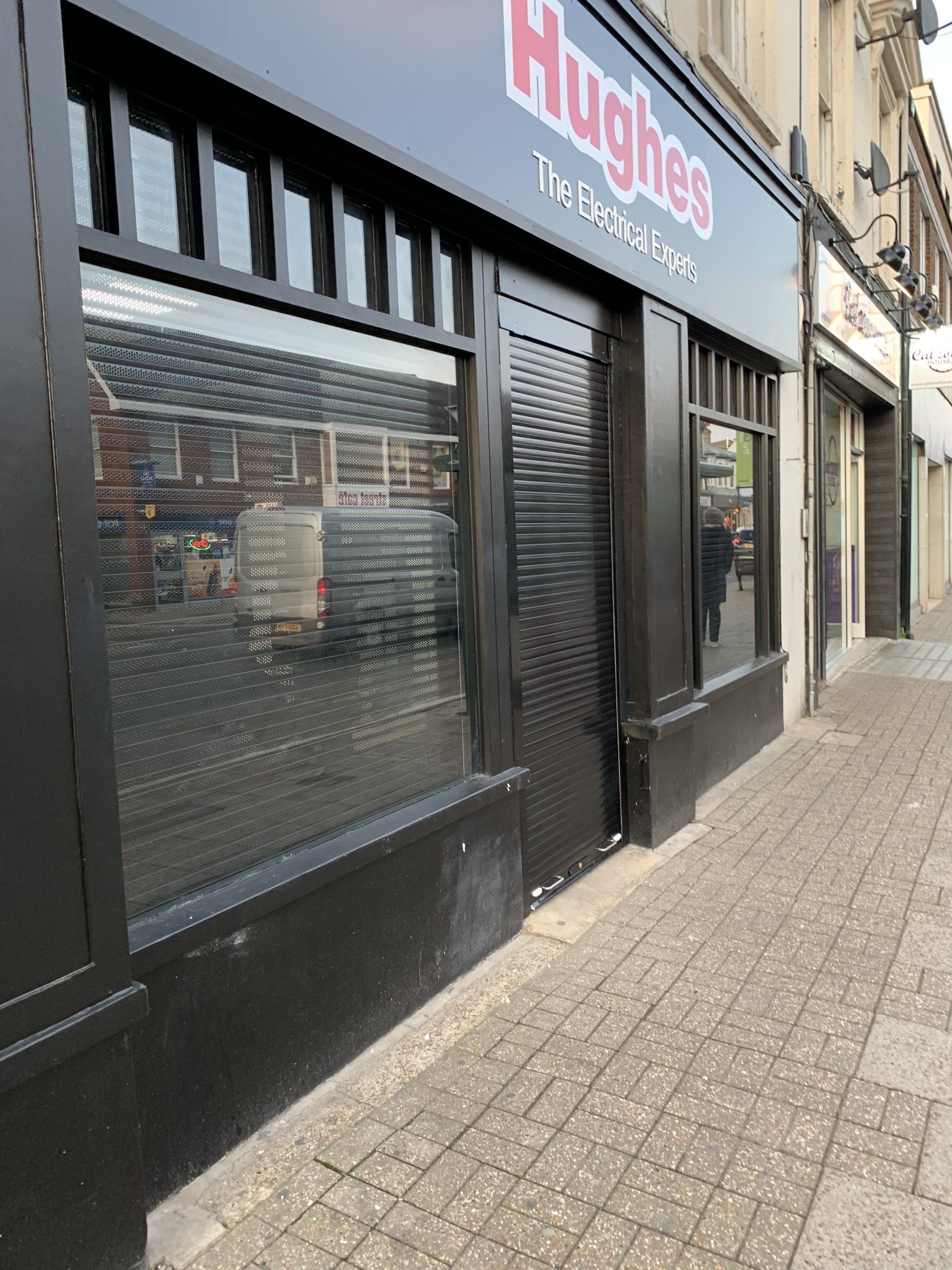 aluminium shutter black