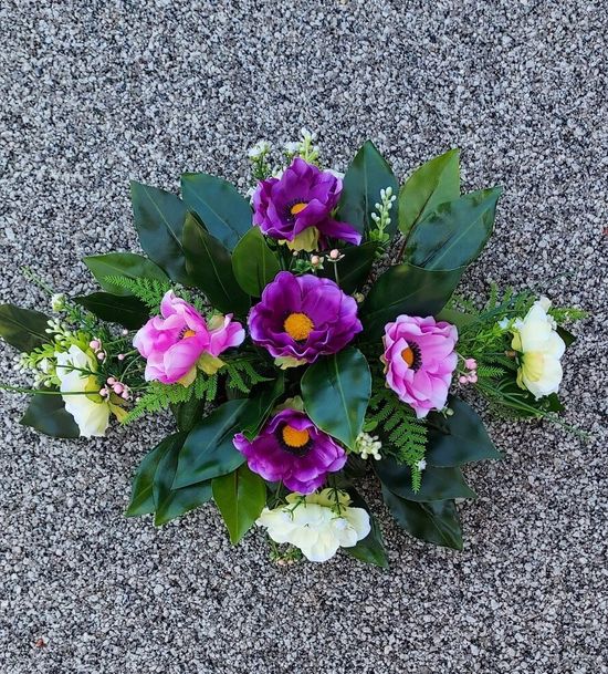 Anenome Posy Arrangement