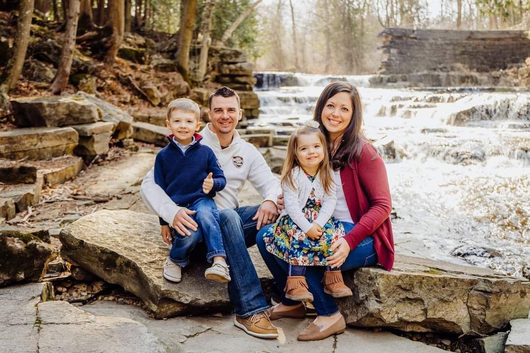 A photo Coralea the rest of her family of four.