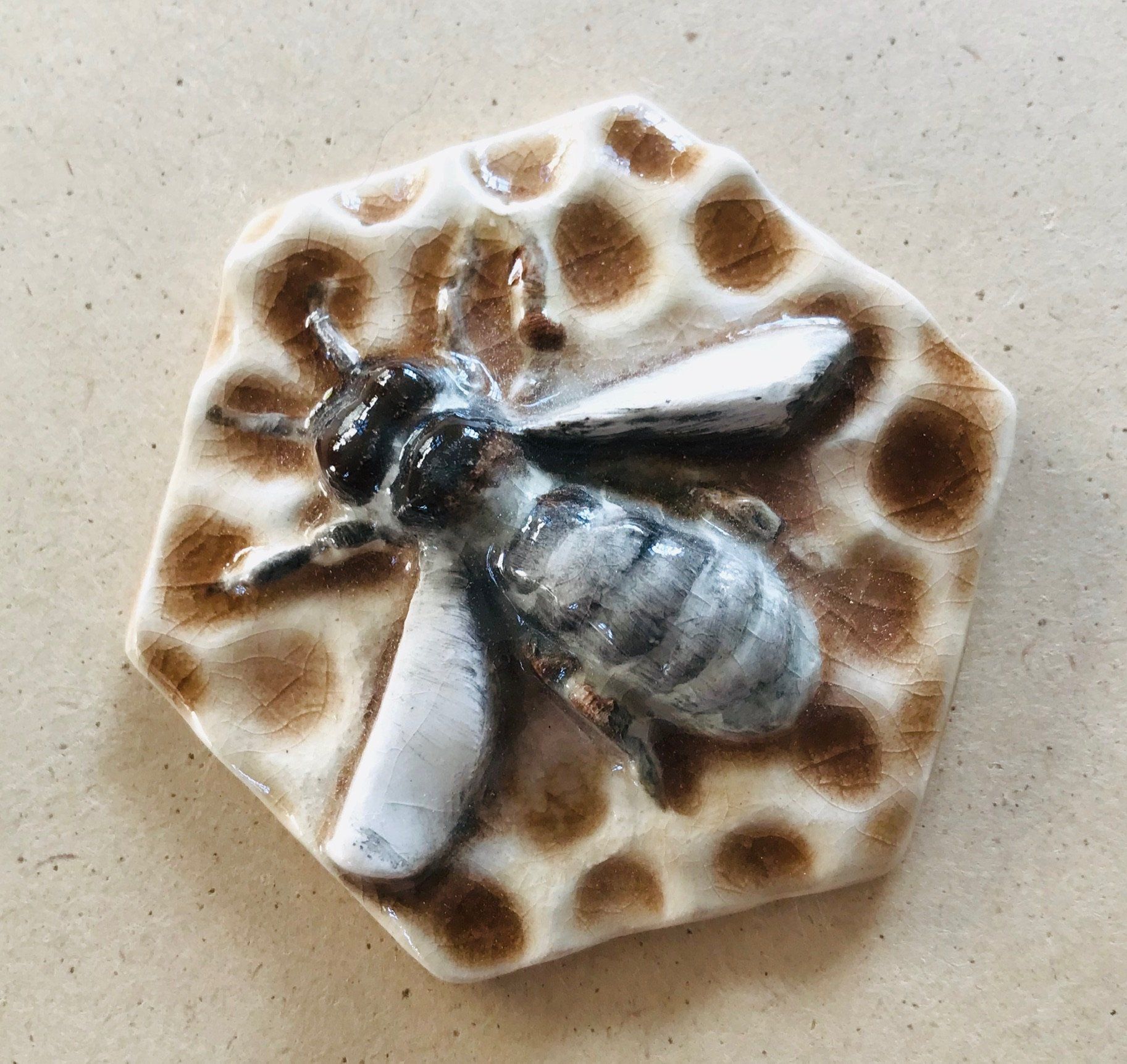 Small hexagonal honey bee tile