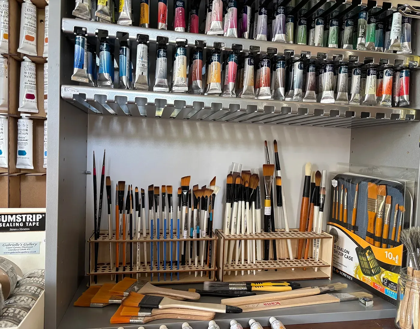 Paints for sale Watercolours and brushes