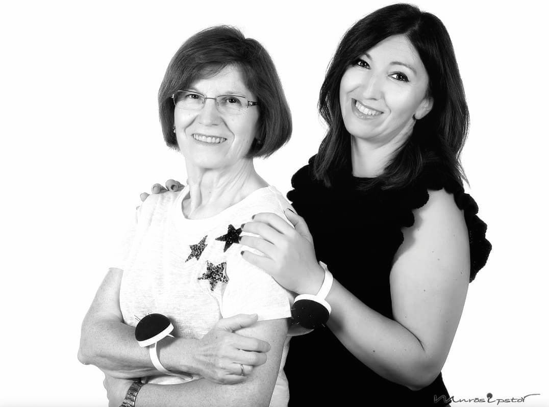 Nosotras Carmen y MCarmen de Belmar corseteria