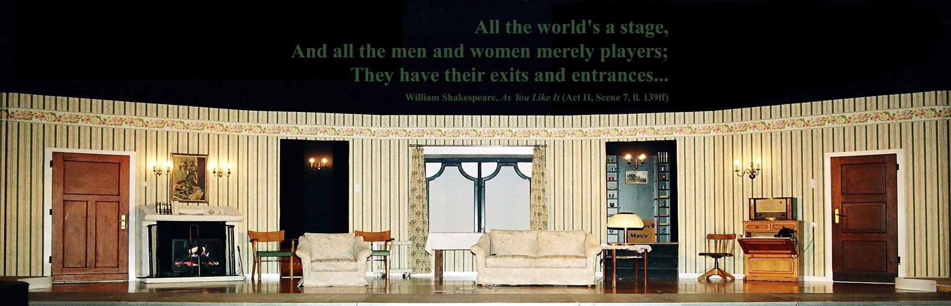 Das Bild zeigt das aufwändigstes Bühnenbild aus der Zeit meiner Theater-AG-Tätigkeit am Gymnasium Petrinum in Recklinghausen.