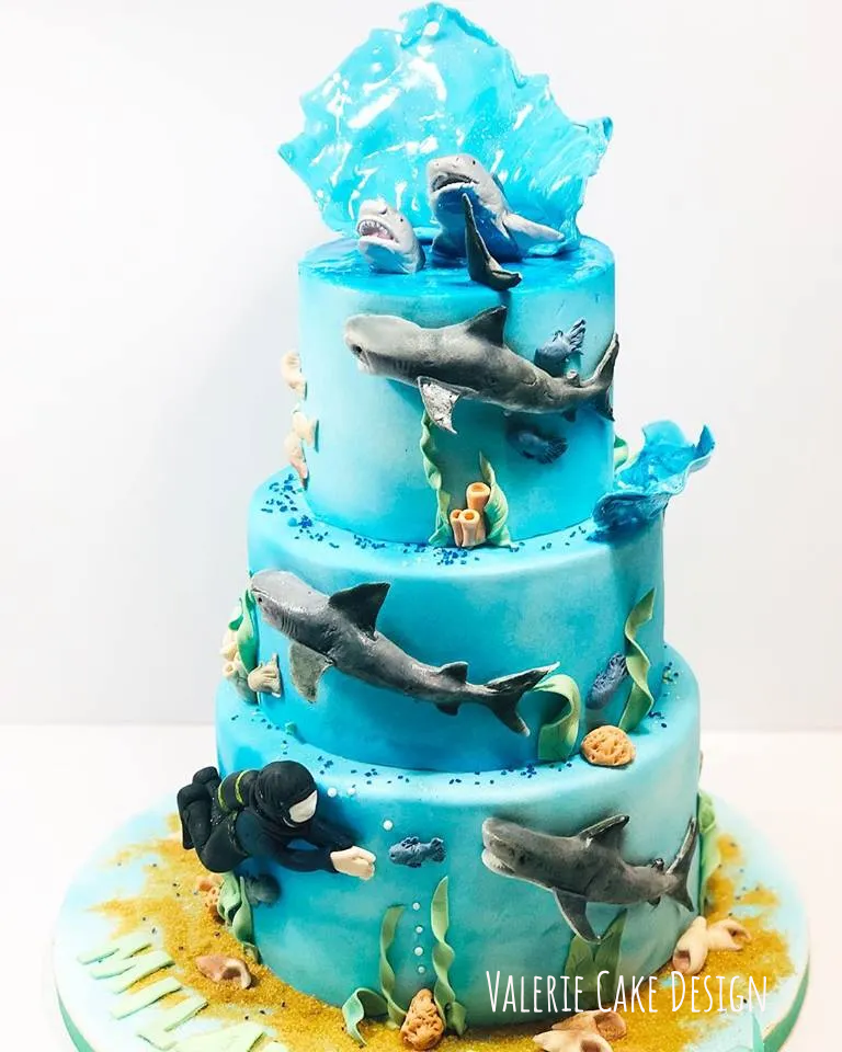 #joyeuxanniversaire #instacakedesign #pickoftheday #instagood #Valeriecakedesignmarseille #ValérieCakeDesign #instacake #birthdaycakemarseille #weddingcake #valeriecakedesign #cakedesignmarseille #gateaususpendumarseille #sabledecoremarseille #sabledecore #gateaususpendu #gravitycake #instafood #gateaudemariagemarseille #gateaudemarseille #gateaudemariage #bapteme #gateauanniversairemarseille #pateasucre #weddingcakemarseille #birthdaycake #marseille #mariagemarseille  #gateaupersonnalise #gateaupersonnalisemarseille #sweettable #bapteme #gateau #sucettepersonnalisee #cakepop #cakepopmarseille #cupcakemarseille #numbercake #numbercakemarseille #aussibeauquebon #cakemarseille  #creationgourmande #creationgateau #rever #cakeartist #feerie #patisserie #personnalisationdegateau