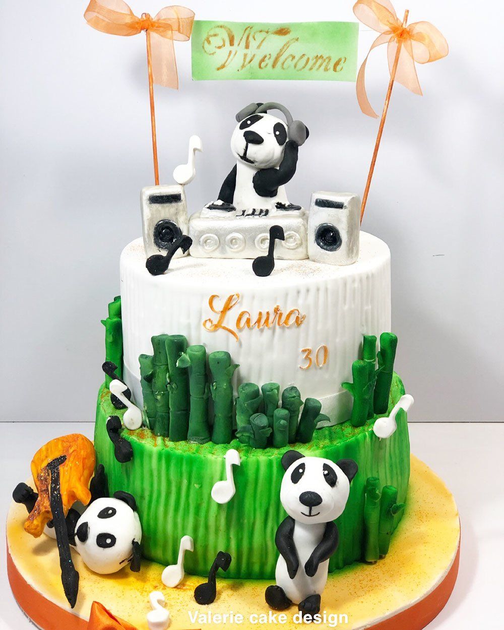 #joyeuxanniversaire #instacakedesign #pickoftheday #instagood #Valeriecakedesignmarseille #ValérieCakeDesign #instacake #birthdaycakemarseille #weddingcake #valeriecakedesign #cakedesignmarseille #gateaususpendumarseille #sabledecoremarseille #sabledecore #gateaususpendu #gravitycake #instafood #gateaudemariagemarseille #gateaudemarseille #gateaudemariage #bapteme #gateauanniversairemarseille #pateasucre #weddingcakemarseille #birthdaycake #marseille #mariagemarseille  #gateaupersonnalise #gateaupersonnalisemarseille #sweettable #bapteme #gateau #sucettepersonnalisee #cakepop #cakepopmarseille #cupcakemarseille #numbercake #numbercakemarseille #aussibeauquebon #cakemarseille  #creationgourmande #creationgateau #rever #cakeartist #feerie #patisserie #personnalisationdegateau