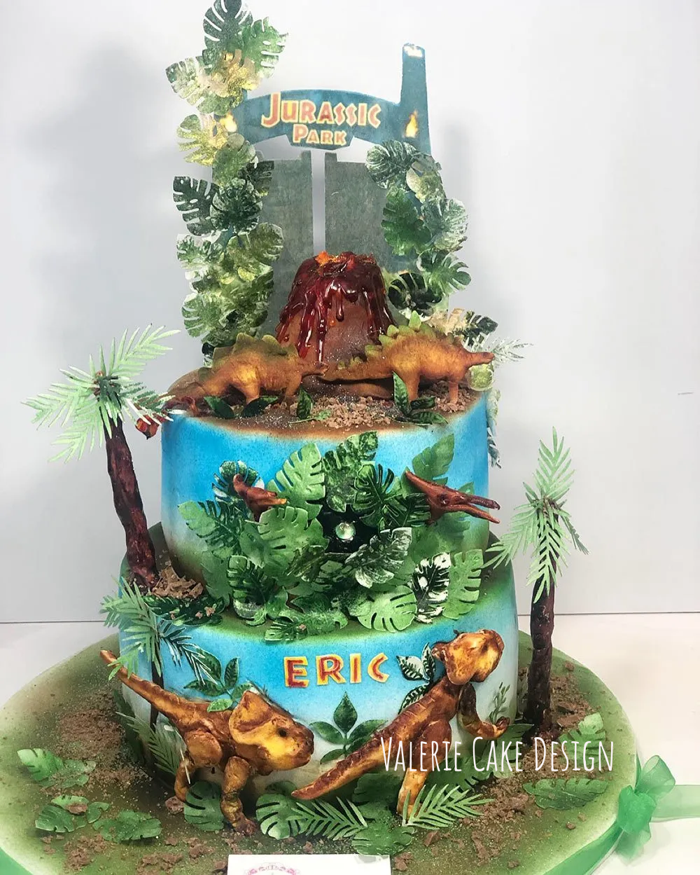 #joyeuxanniversaire #instacakedesign #pickoftheday #instagood #Valeriecakedesignmarseille #ValérieCakeDesign #instacake #birthdaycakemarseille #weddingcake #valeriecakedesign #cakedesignmarseille #gateaususpendumarseille #sabledecoremarseille #sabledecore #gateaususpendu #gravitycake #instafood #gateaudemariagemarseille #gateaudemarseille #gateaudemariage #bapteme #gateauanniversairemarseille #pateasucre #weddingcakemarseille #birthdaycake #marseille #mariagemarseille #gateaupersonnalise #gateaupersonnalisemarseille #sweettable #bapteme #gateau #sucettepersonnalisee #cakepop #cakepopmarseille #cupcakemarseille #numbercake #numbercakemarseille #aussibeauquebon #cakemarseille #creationgourmande #creationgateau #rever #cakeartist #feerie #patisserie #personnalisationdegateau