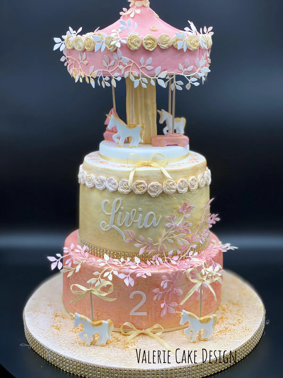 #joyeuxanniversaire #instacakedesign #pickoftheday #instagood #Valeriecakedesignmarseille #ValérieCakeDesign #instacake #birthdaycakemarseille #weddingcake #valeriecakedesign #cakedesignmarseille #gateaususpendumarseille #sabledecoremarseille #sabledecore #gateaususpendu #gravitycake #instafood #gateaudemariagemarseille #gateaudemarseille #gateaudemariage #bapteme #gateauanniversairemarseille #pateasucre #weddingcakemarseille #birthdaycake #marseille #mariagemarseille #gateaupersonnalise #gateaupersonnalisemarseille #sweettable #bapteme #gateau #sucettepersonnalisee #cakepop #cakepopmarseille #cupcakemarseille #numbercake #numbercakemarseille #aussibeauquebon #cakemarseille #creationgourmande #creationgateau #rever #cakeartist #feerie #patisserie #personnalisationdegateau