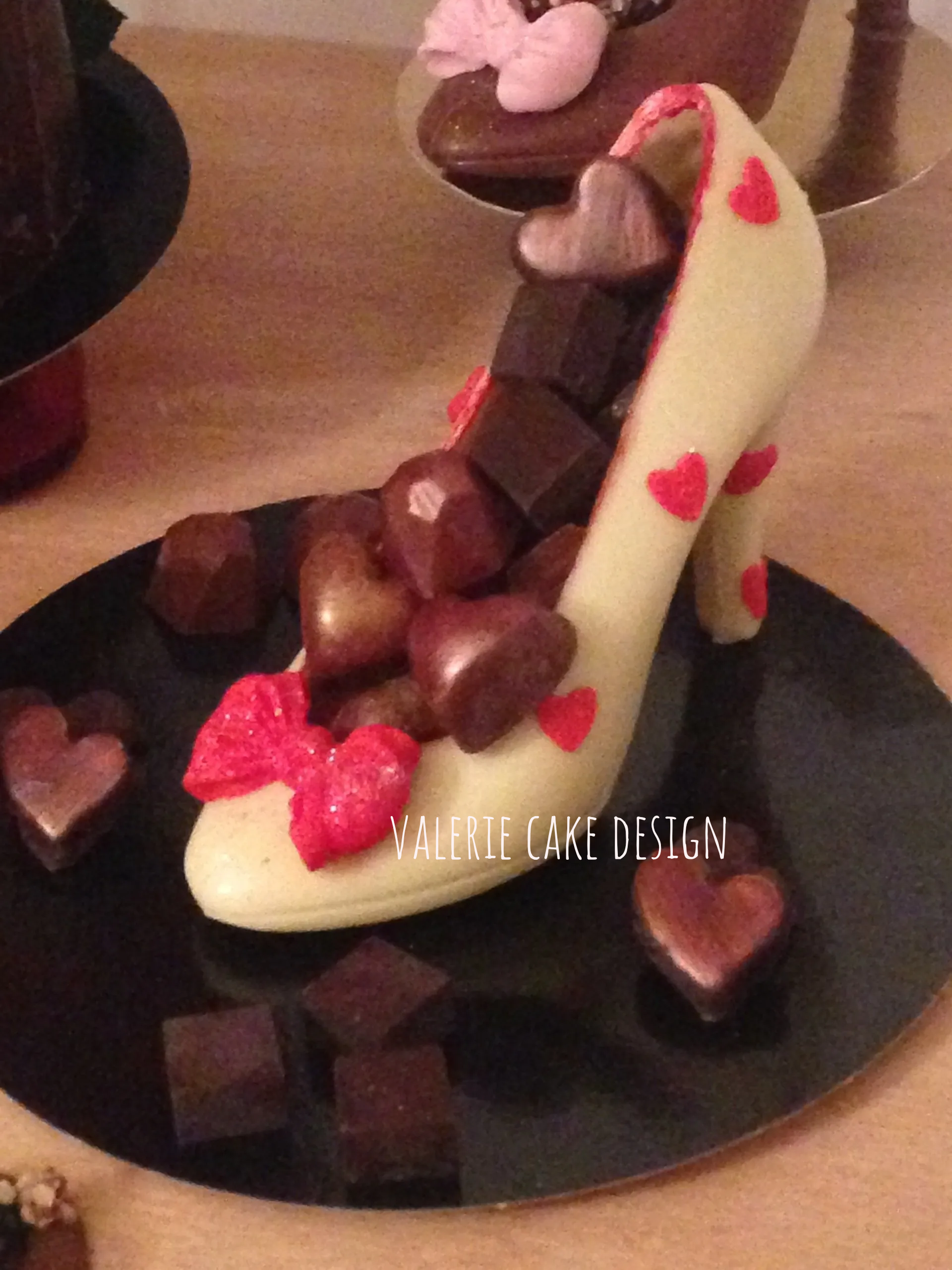 #joyeuxanniversaire #instacakedesign #pickoftheday #instagood #Valeriecakedesignmarseille #ValérieCakeDesign #instacake #birthdaycakemarseille #weddingcake #valeriecakedesign #cakedesignmarseille #gateaususpendumarseille #sabledecoremarseille #sabledecore #gateaususpendu #gravitycake #instafood #gateaudemariagemarseille #gateaudemarseille #gateaudemariage #bapteme #gateauanniversairemarseille #pateasucre #weddingcakemarseille #birthdaycake #marseille #mariagemarseille #gateaupersonnalise #gateaupersonnalisemarseille #sweettable #bapteme #gateau #sucettepersonnalisee #cakepop #cakepopmarseille #cupcakemarseille #numbercake #numbercakemarseille #aussibeauquebon #cakemarseille #creationgourmande #creationgateau #rever #cakeartist #feerie #patisserie #personnalisationdegateau