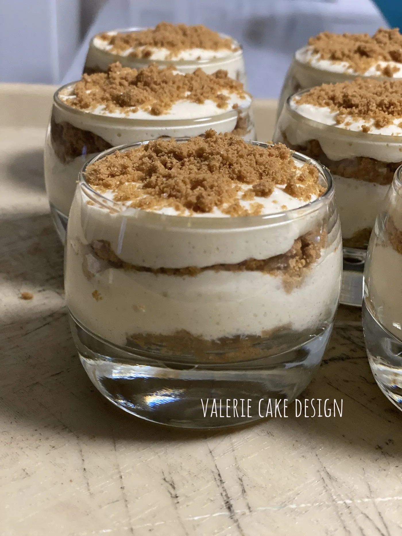 #joyeuxanniversaire #instacakedesign #pickoftheday #instagood #Valeriecakedesignmarseille #ValérieCakeDesign #instacake #birthdaycakemarseille #weddingcake #valeriecakedesign #cakedesignmarseille #gateaususpendumarseille #sabledecoremarseille #sabledecore #gateaususpendu #gravitycake #instafood #gateaudemariagemarseille #gateaudemarseille #gateaudemariage #bapteme #gateauanniversairemarseille #pateasucre #weddingcakemarseille #birthdaycake #marseille #mariagemarseille #gateaupersonnalise #gateaupersonnalisemarseille #sweettable #bapteme #gateau #sucettepersonnalisee #cakepop #cakepopmarseille #cupcakemarseille #numbercake #numbercakemarseille #aussibeauquebon #cakemarseille #creationgourmande #creationgateau #rever #cakeartist #feerie #patisserie #personnalisationdegateau