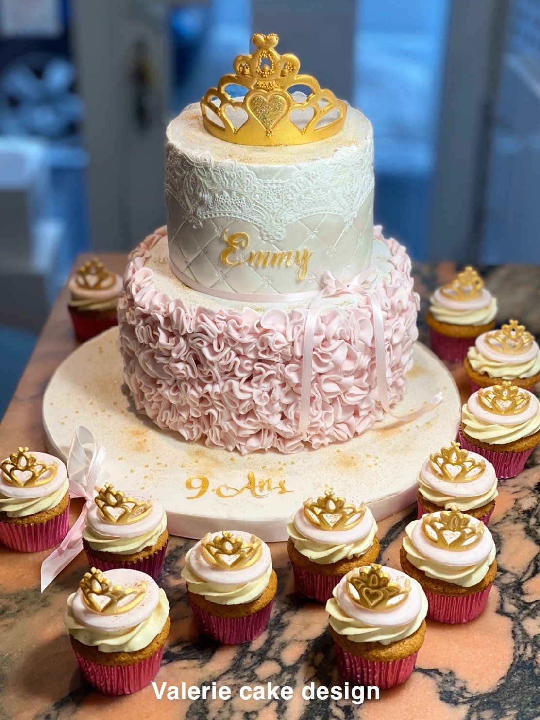 #joyeuxanniversaire #instacakedesign #pickoftheday #instagood #Valeriecakedesignmarseille #ValérieCakeDesign #instacake #birthdaycakemarseille #weddingcake #valeriecakedesign #cakedesignmarseille #gateaususpendumarseille #sabledecoremarseille #sabledecore #gateaususpendu #gravitycake #instafood #gateaudemariagemarseille #gateaudemarseille #gateaudemariage #bapteme #gateauanniversairemarseille #pateasucre #weddingcakemarseille #birthdaycake #marseille #mariagemarseille #gateaupersonnalise #gateaupersonnalisemarseille #sweettable #bapteme #gateau #sucettepersonnalisee #cakepop #cakepopmarseille #cupcakemarseille #numbercake #numbercakemarseille #aussibeauquebon #cakemarseille #creationgourmande #creationgateau #rever #cakeartist #feerie #patisserie #personnalisationdegateau