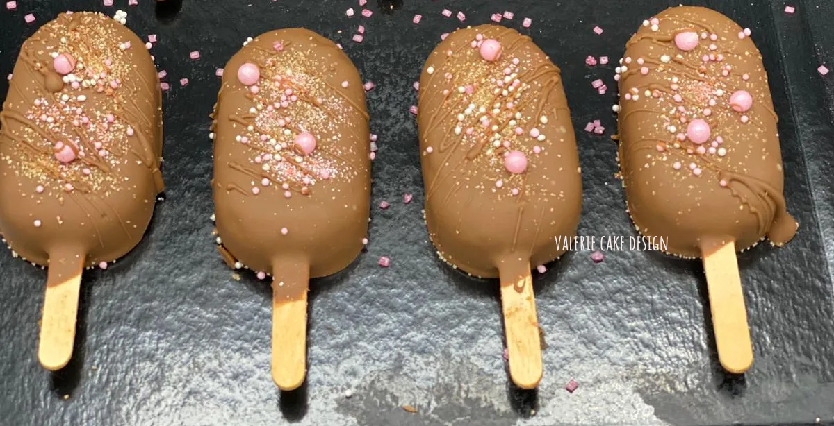 #joyeuxanniversaire #instacakedesign #pickoftheday #instagood #Valeriecakedesignmarseille #ValérieCakeDesign #instacake #birthdaycakemarseille #weddingcake #valeriecakedesign #cakedesignmarseille #gateaususpendumarseille #sabledecoremarseille #sabledecore #gateaususpendu #gravitycake #instafood #gateaudemariagemarseille #gateaudemarseille #gateaudemariage #bapteme #gateauanniversairemarseille #pateasucre #weddingcakemarseille #birthdaycake #marseille #mariagemarseille #gateaupersonnalise #gateaupersonnalisemarseille #sweettable #bapteme #gateau #sucettepersonnalisee #cakepop #cakepopmarseille #cupcakemarseille #numbercake #numbercakemarseille #aussibeauquebon #cakemarseille #creationgourmande #creationgateau #rever #cakeartist #feerie #patisserie #personnalisationdegateau