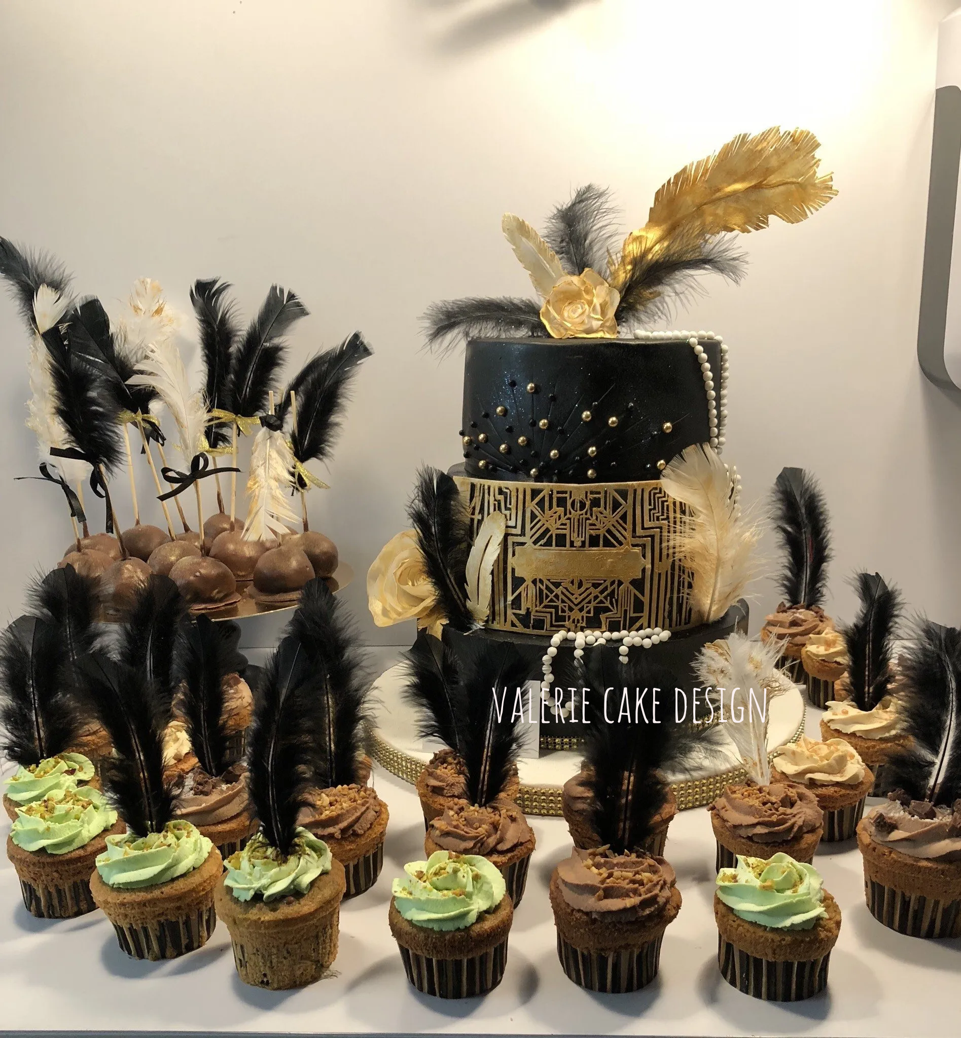 #joyeuxanniversaire #instacakedesign #pickoftheday #instagood #Valeriecakedesignmarseille #ValérieCakeDesign #instacake #birthdaycakemarseille #weddingcake #valeriecakedesign #cakedesignmarseille #gateaususpendumarseille #sabledecoremarseille #sabledecore #gateaususpendu #gravitycake #instafood #gateaudemariagemarseille #gateaudemarseille #gateaudemariage #bapteme #gateauanniversairemarseille #pateasucre #weddingcakemarseille #birthdaycake #marseille #mariagemarseille #gateaupersonnalise #gateaupersonnalisemarseille #sweettable #bapteme #gateau #sucettepersonnalisee #cakepop #cakepopmarseille #cupcakemarseille #numbercake #numbercakemarseille #aussibeauquebon #cakemarseille #creationgourmande #creationgateau #rever #cakeartist #feerie #patisserie #personnalisationdegateau