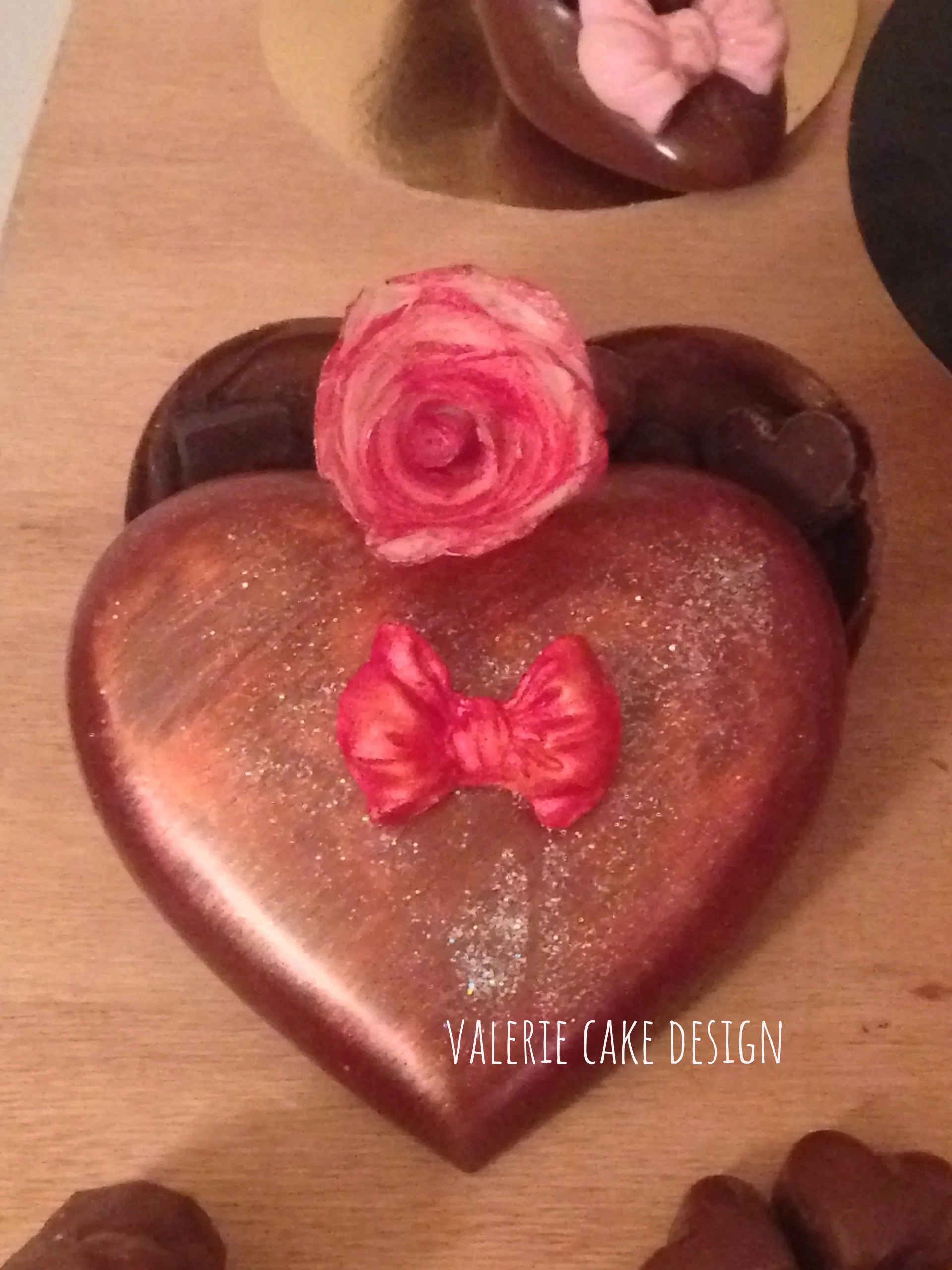 #joyeuxanniversaire #instacakedesign #pickoftheday #instagood #Valeriecakedesignmarseille #ValérieCakeDesign #instacake #birthdaycakemarseille #weddingcake #valeriecakedesign #cakedesignmarseille #gateaususpendumarseille #sabledecoremarseille #sabledecore #gateaususpendu #gravitycake #instafood #gateaudemariagemarseille #gateaudemarseille #gateaudemariage #bapteme #gateauanniversairemarseille #pateasucre #weddingcakemarseille #birthdaycake #marseille #mariagemarseille #gateaupersonnalise #gateaupersonnalisemarseille #sweettable #bapteme #gateau #sucettepersonnalisee #cakepop #cakepopmarseille #cupcakemarseille #numbercake #numbercakemarseille #aussibeauquebon #cakemarseille #creationgourmande #creationgateau #rever #cakeartist #feerie #patisserie #personnalisationdegateau