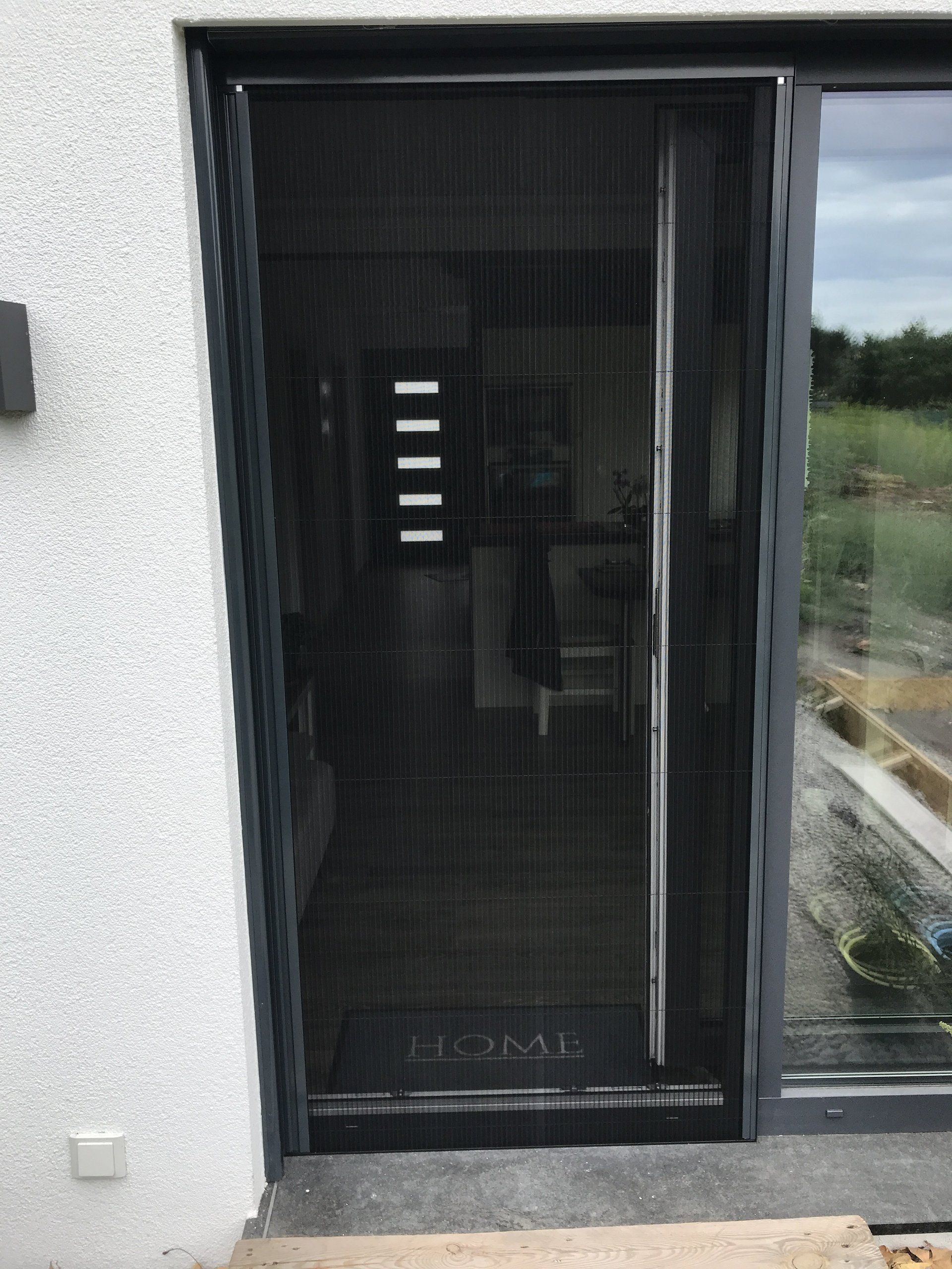 Insektenschutztüre für breite Durchgänge, wie zum Beispiel Terassentüre