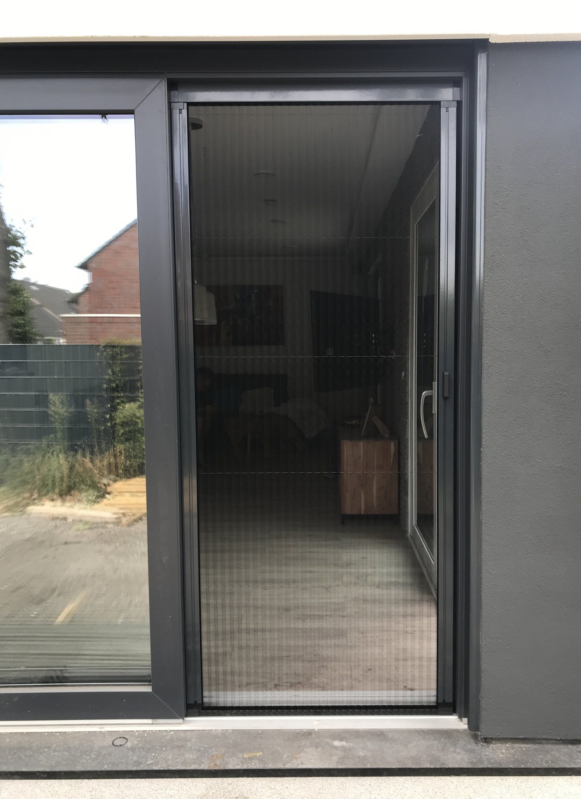 Insektenschutztüre für breite Durchgänge, wie zum Beispiel Terassentüre