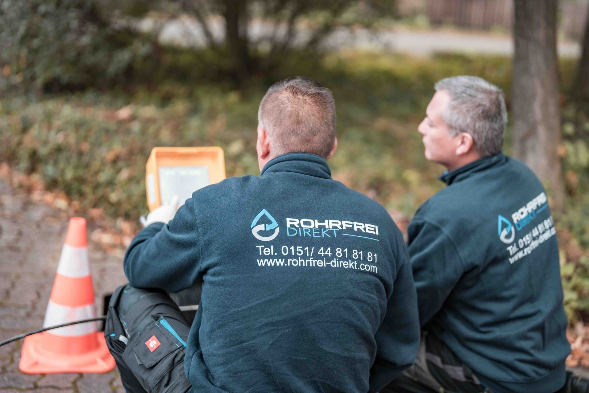 Die Kamerainspektion von Abwasserleitungen ist eine entscheidende Dienstleistung, die eine gründliche Analyse der Zustände von Abwasserrohren ermöglicht, ohne dass umfangreiche und kostspielige Erdaushubarbeiten nötig sind