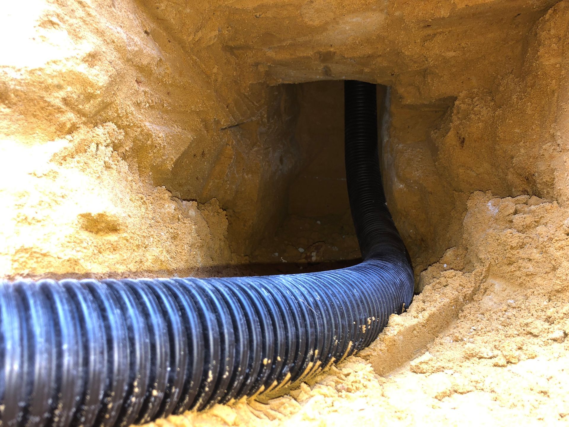 Durchführung Leerrohr. Durchführung von Leerrohr - Rohrfrei Direkt Rohrreinigung.