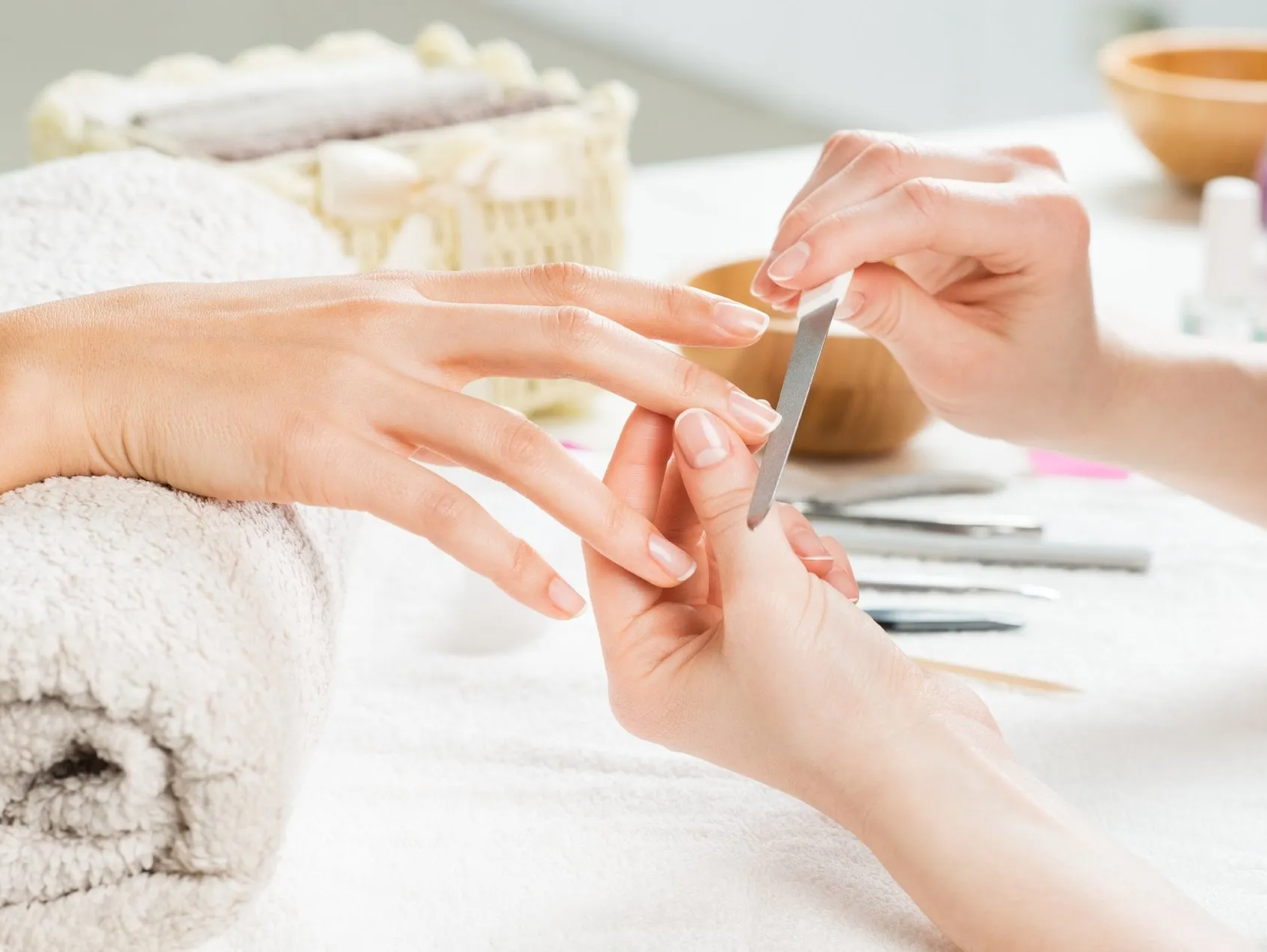 Mobile manicure and pedicures, at home therapist in Wirral and Chester, Mobile Massage in Chester and Wirral, At home massage,  Massage chester, Massage wirral, Beauty chester, Beauty wirral, Back massage wirral, Back massage Chester, at home massage therapist, massage at home, massage in own hom