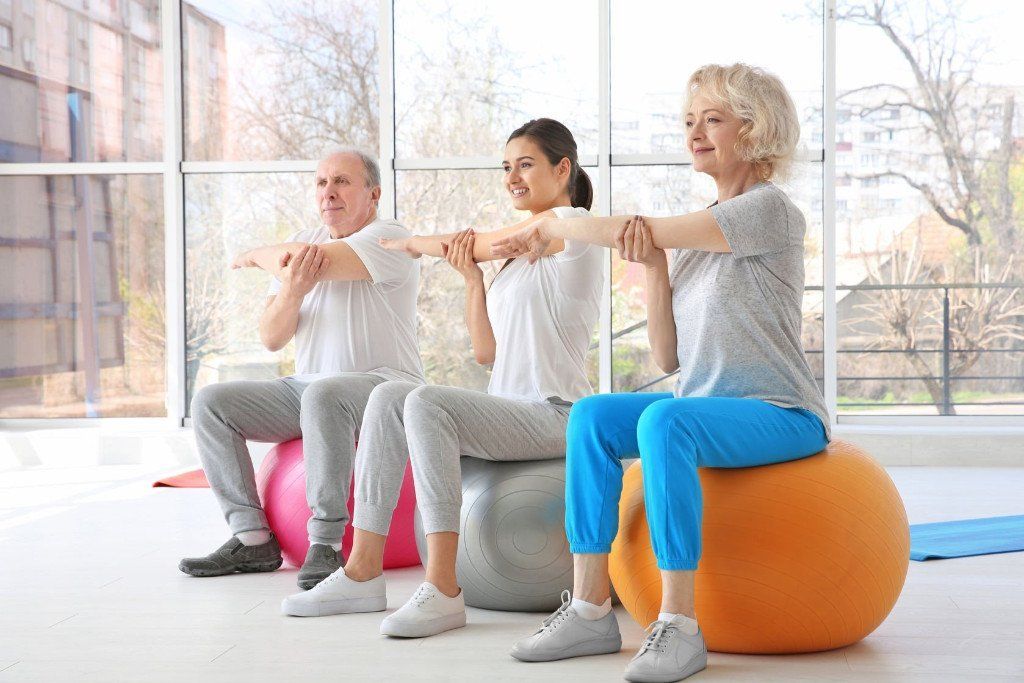 Osteoporosegymnastik Wirbelsäulengymnastik für Senioren Physiotherapie Claus in Bautzen