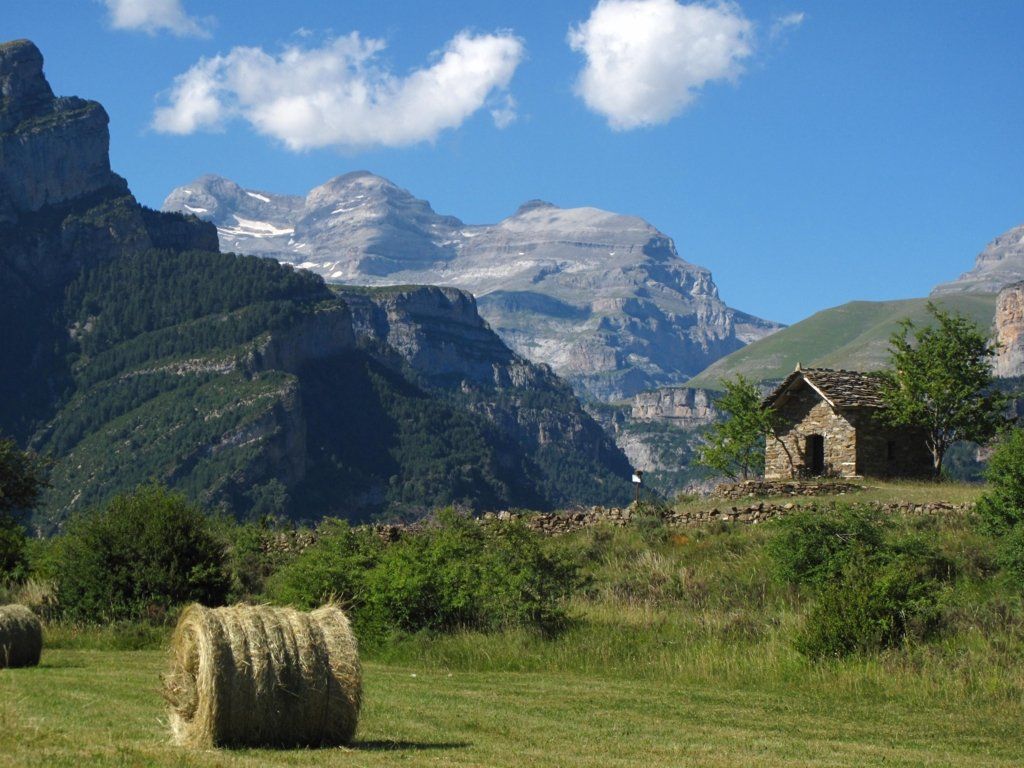 Pyrenees Pyrenäen Ordesa National Parc Rennrad Racebike Almeria Bike Tours