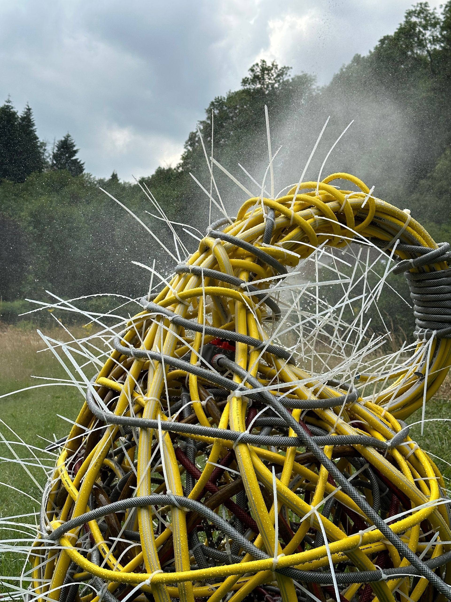 Schwarmkunstaktion auf den Weißekreuzplatz in Hannover #pantarhei_stadtimfluss