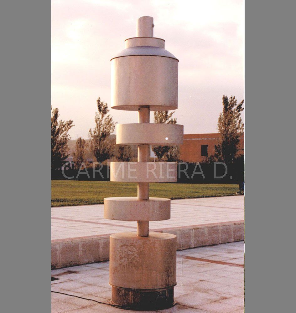 Font, sculture stone