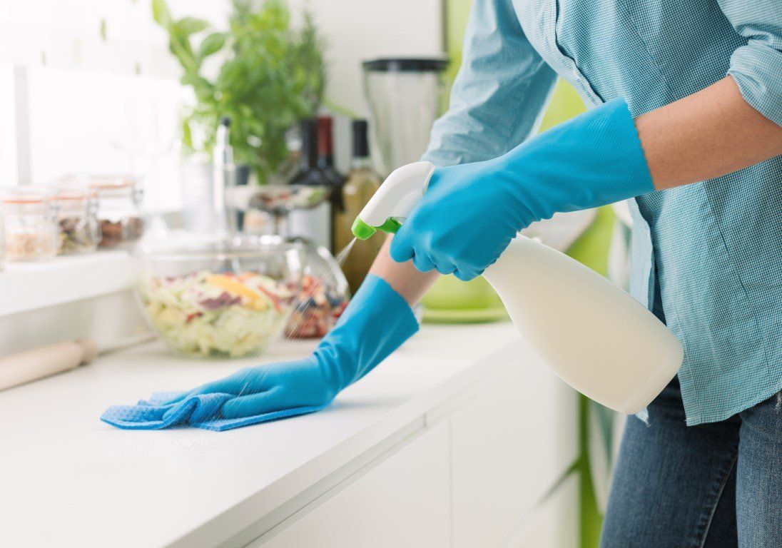 Disinfection of surfaces with ozone