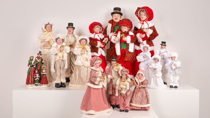 Carollers dickens