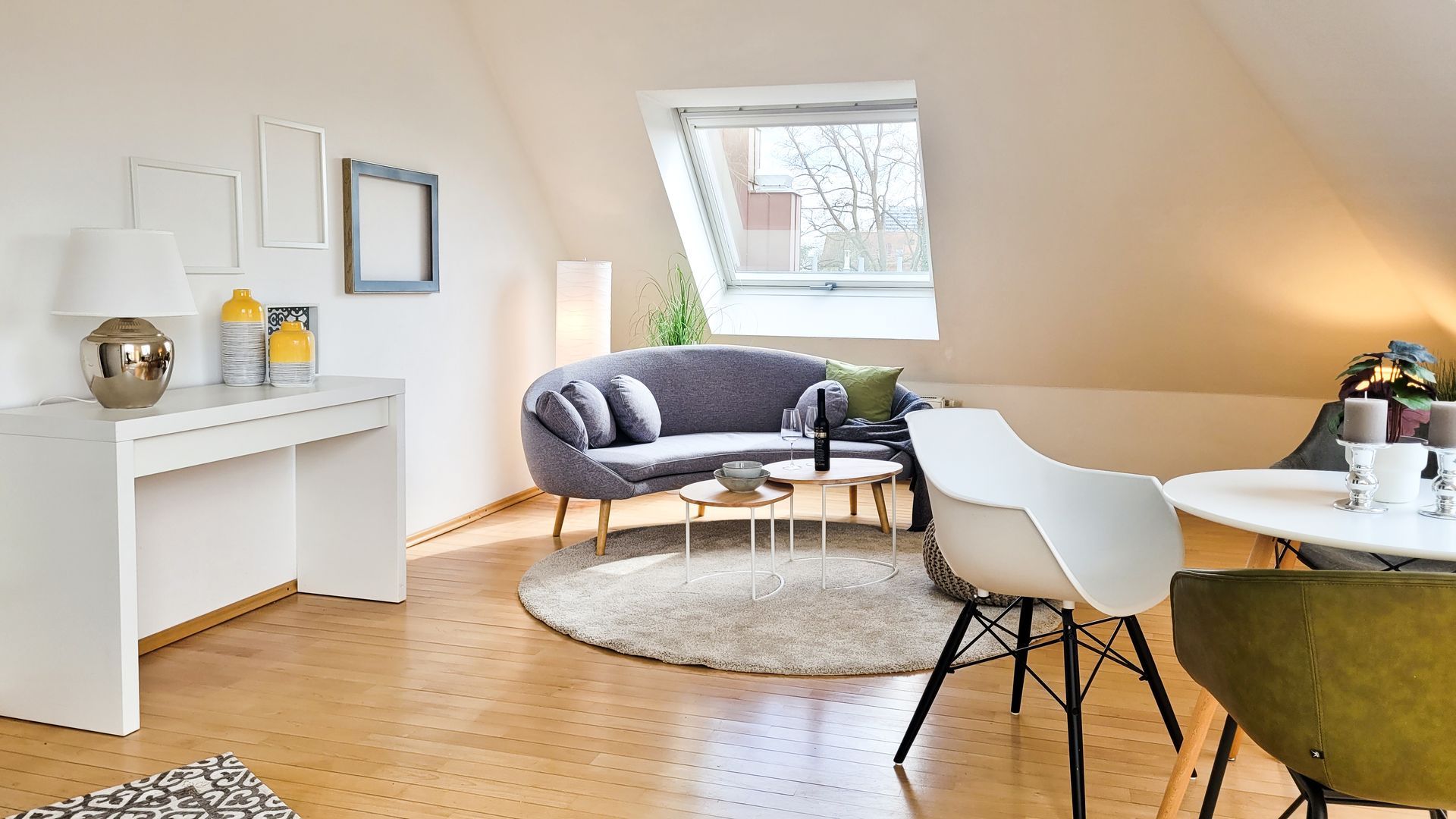 Immobilienverkauf_Homestaging_Raumgestaltung_Wohnzimmer