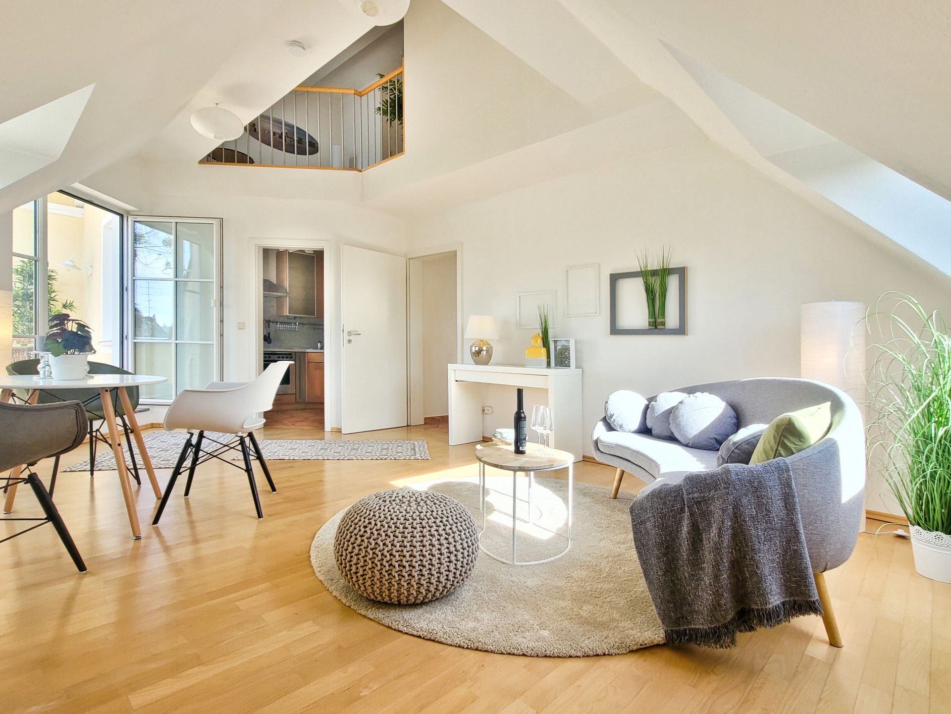 Immobilienverkauf_Homestaging_Raumgestaltung_Wohnzimmer