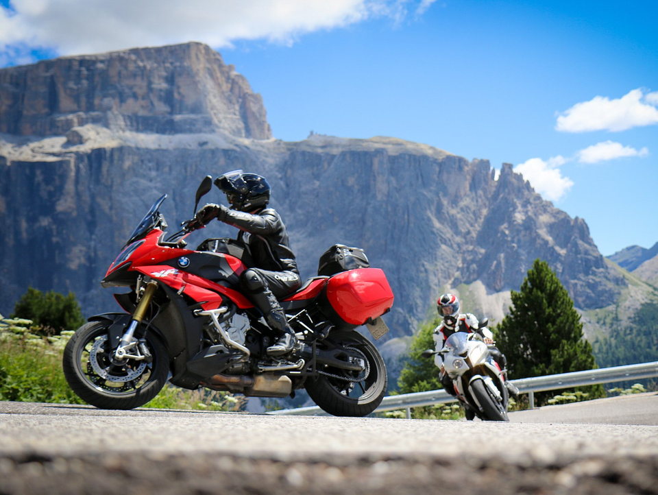 Kurventraining und Motorradreisen